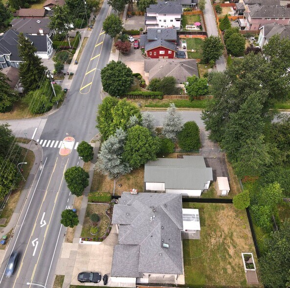 15909 108 Av, Surrey, BC à vendre - Photo de l’immeuble – Image 2 sur 4