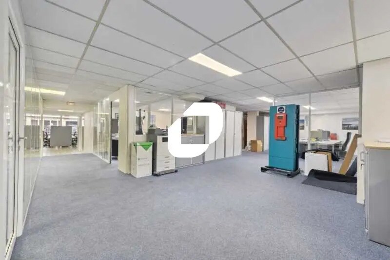 Bureau dans Paris à louer - Photo de l’immeuble – Image 3 sur 16