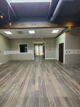 4135 Northgate Blvd, Sacramento, CA à louer Photo intérieure– Image 2 sur 5
