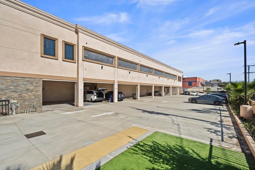 9400 Valley Blvd, Rosemead, CA à louer - Photo de l’immeuble – Image 3 sur 30