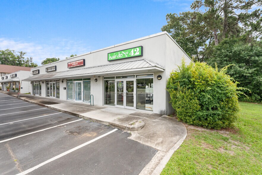 10520 Abercorn St, Savannah, GA à louer - Photo de l’immeuble – Image 2 sur 8