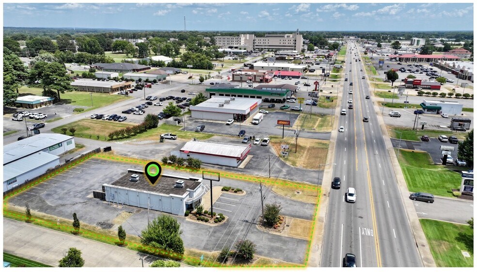 2804 E Race Ave, Searcy, AR à vendre - Photo de l’immeuble – Image 2 sur 17