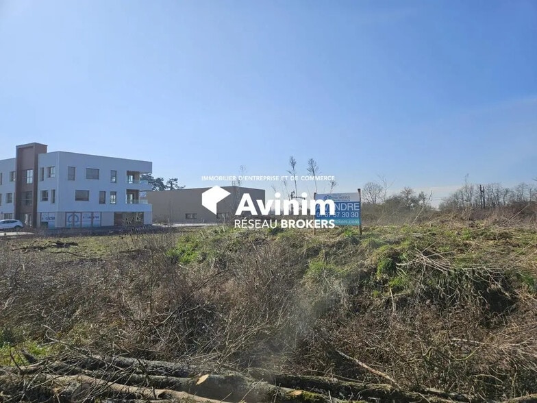 Terrain dans Tossiat à vendre - Photo de l’immeuble – Image 1 sur 5