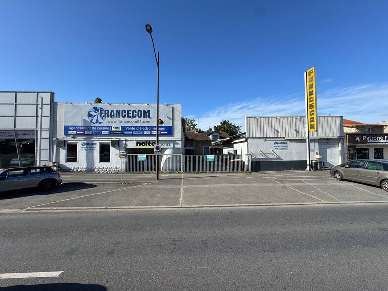 95 Avenue Du Général De Gaulle, Viry-Châtillon à vendre - Photo de l’immeuble – Image 1 sur 7