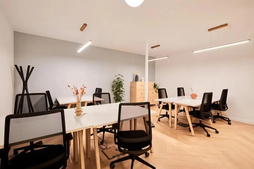 21 Rue De Cléry, Paris à louer - Photo de l’immeuble – Image 3 sur 7
