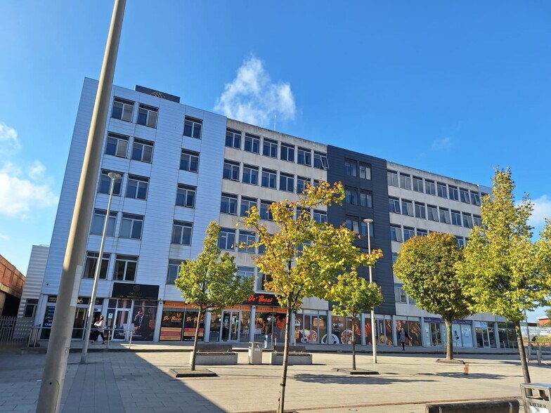 Linthorpe Rd, Middlesbrough à louer - Photo de l’immeuble – Image 2 sur 12
