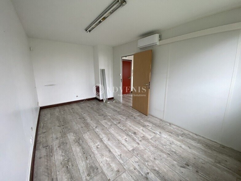 4 Rue Maryse Bastié, Igny à louer - Photo intérieure – Image 3 sur 7