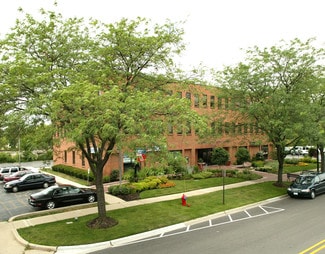 Plus de détails pour 1220 Meadow Rd, Northbrook, IL - Médical à louer