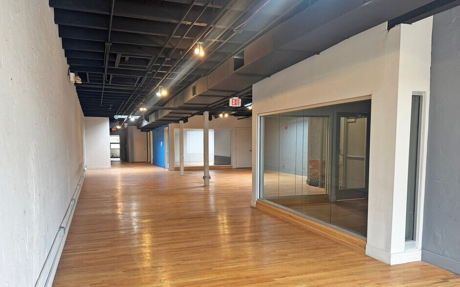 308 S Main St, Royal Oak, MI à louer - Photo intérieure – Image 3 sur 6