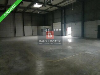 Plus de détails pour Local d'activités à louer
