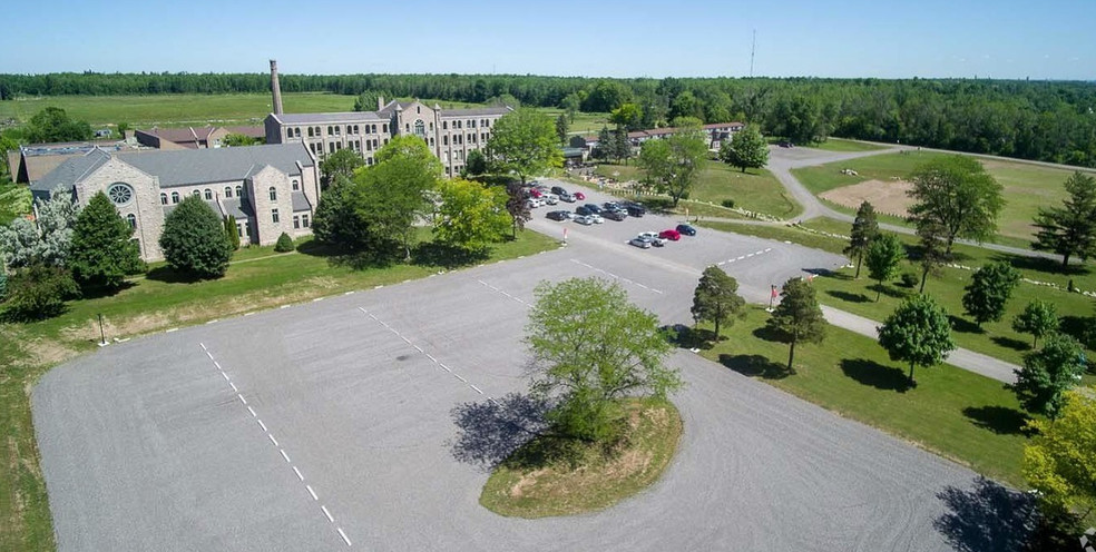 1120 2 County Rd E, Elizabethtown-Kitley, ON à vendre - Photo principale – Image 1 sur 1