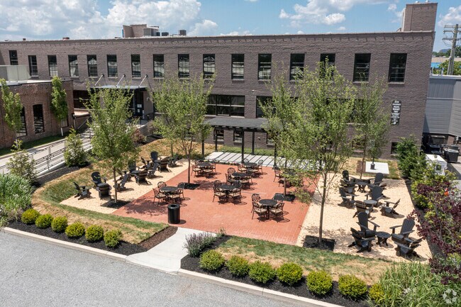 Plus de détails pour 101 N Haven St, Baltimore, MD - Différents types d’espaces à louer