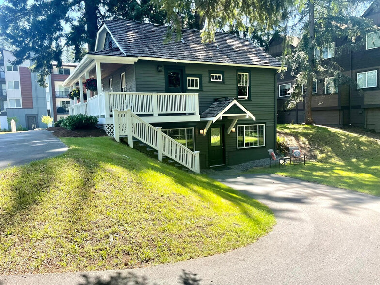 23042 Ne 8th St, Sammamish, WA à vendre - Photo de l’immeuble – Image 3 sur 15