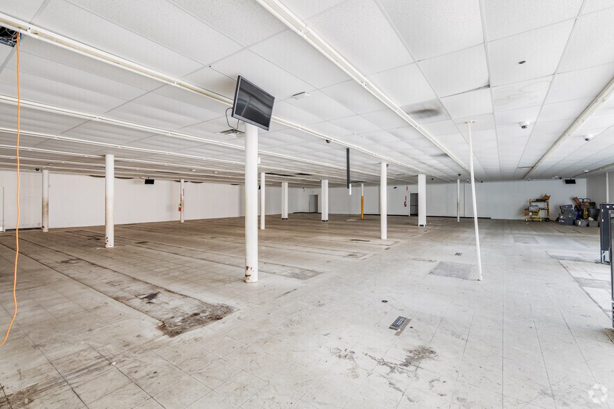 1714 Laketon Rd, Wilkinsburg, PA à louer - Photo intérieure – Image 2 sur 8