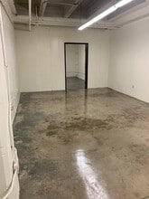 840 Santee St, Los Angeles, CA à louer Photo intérieure– Image 2 sur 3