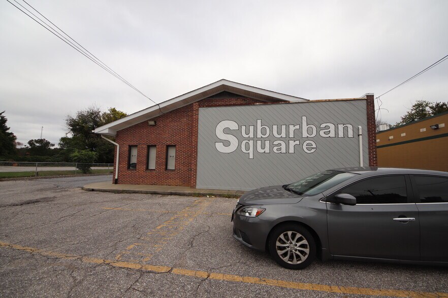 623-631 Reisterstown Rd, Pikesville, MD à louer - Photo de l’immeuble – Image 1 sur 11