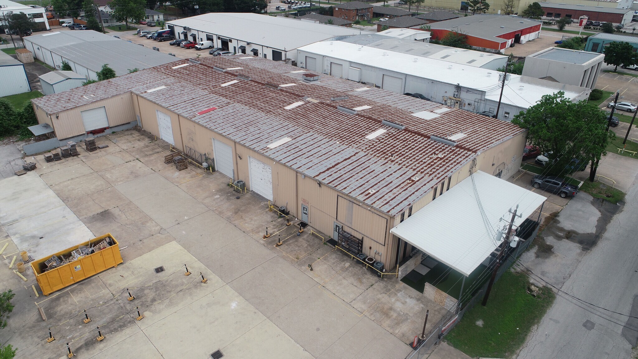 5800 Centralcrest St, Houston, TX à louer Photo de l’immeuble– Image 1 sur 5