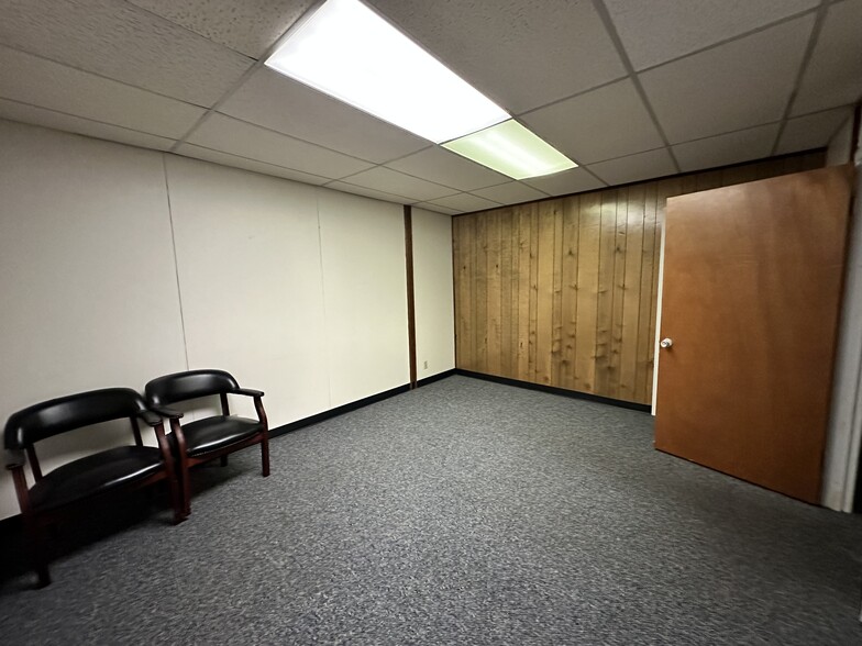 1102 Longfellow Dr, Beaumont, TX à louer - Photo de l’immeuble – Image 3 sur 8