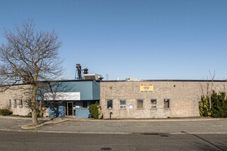 Plus de détails pour 320 Buffalo Ave, Freeport, NY - Industriel/Logistique à louer