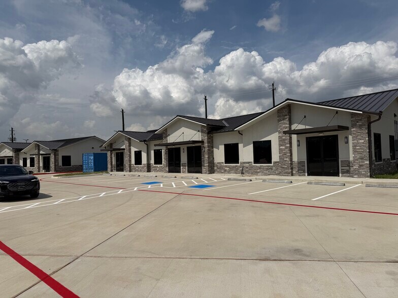 1849 Forest Park Ln, Pearland, TX à vendre - Photo de l’immeuble – Image 3 sur 18