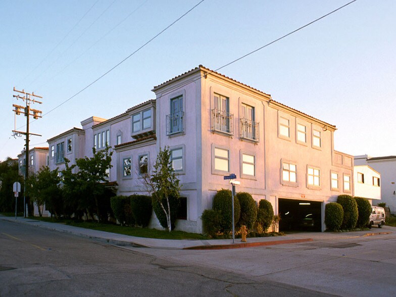 1219 Morningside Dr, Manhattan Beach, CA à louer - Photo de l’immeuble – Image 2 sur 10