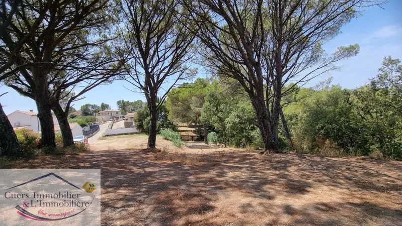 Terrain dans Pierrefeu-du-Var à vendre Photo de l’immeuble– Image 1 sur 5