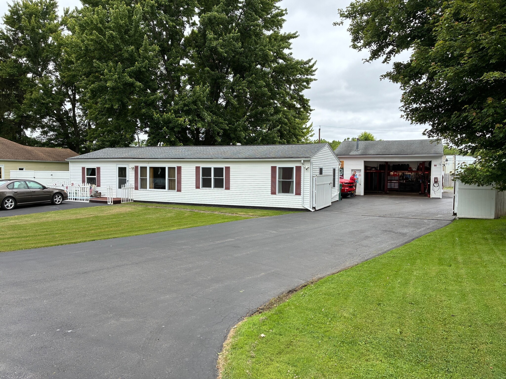 88 Southern Dr, Rochester, NY à vendre Photo de l’immeuble– Image 1 sur 24