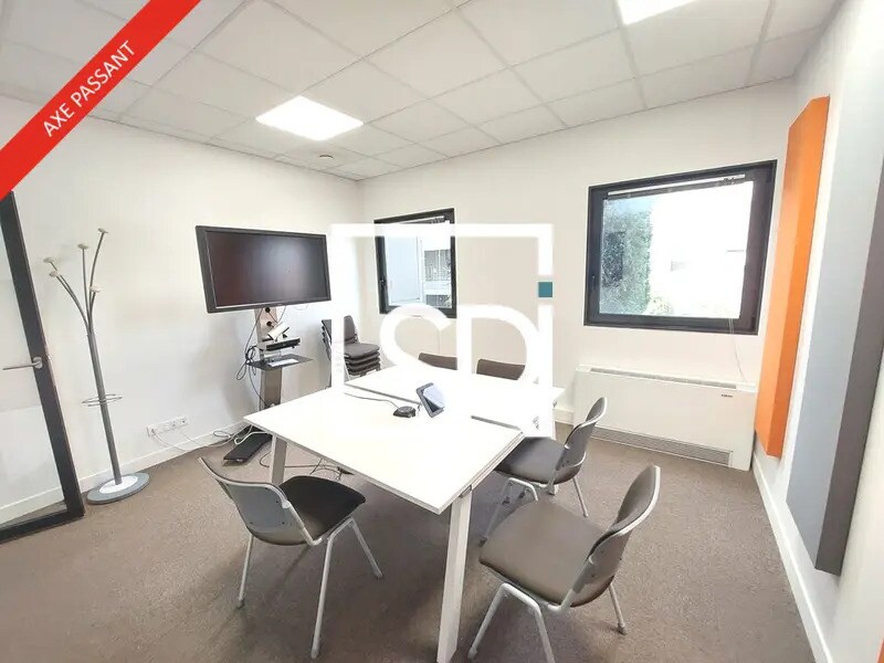 Bureau dans Cournon-d'Auvergne à louer Photo intérieure– Image 1 sur 41