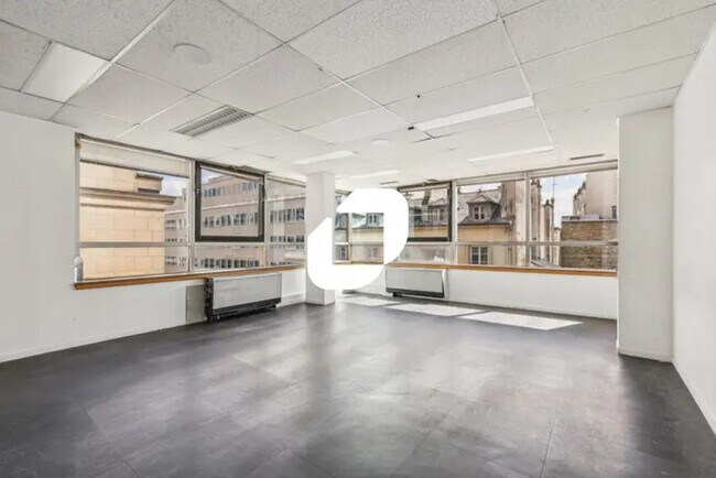 Plus de détails pour 32 Rue De Paradis, Paris - Bureau à vendre