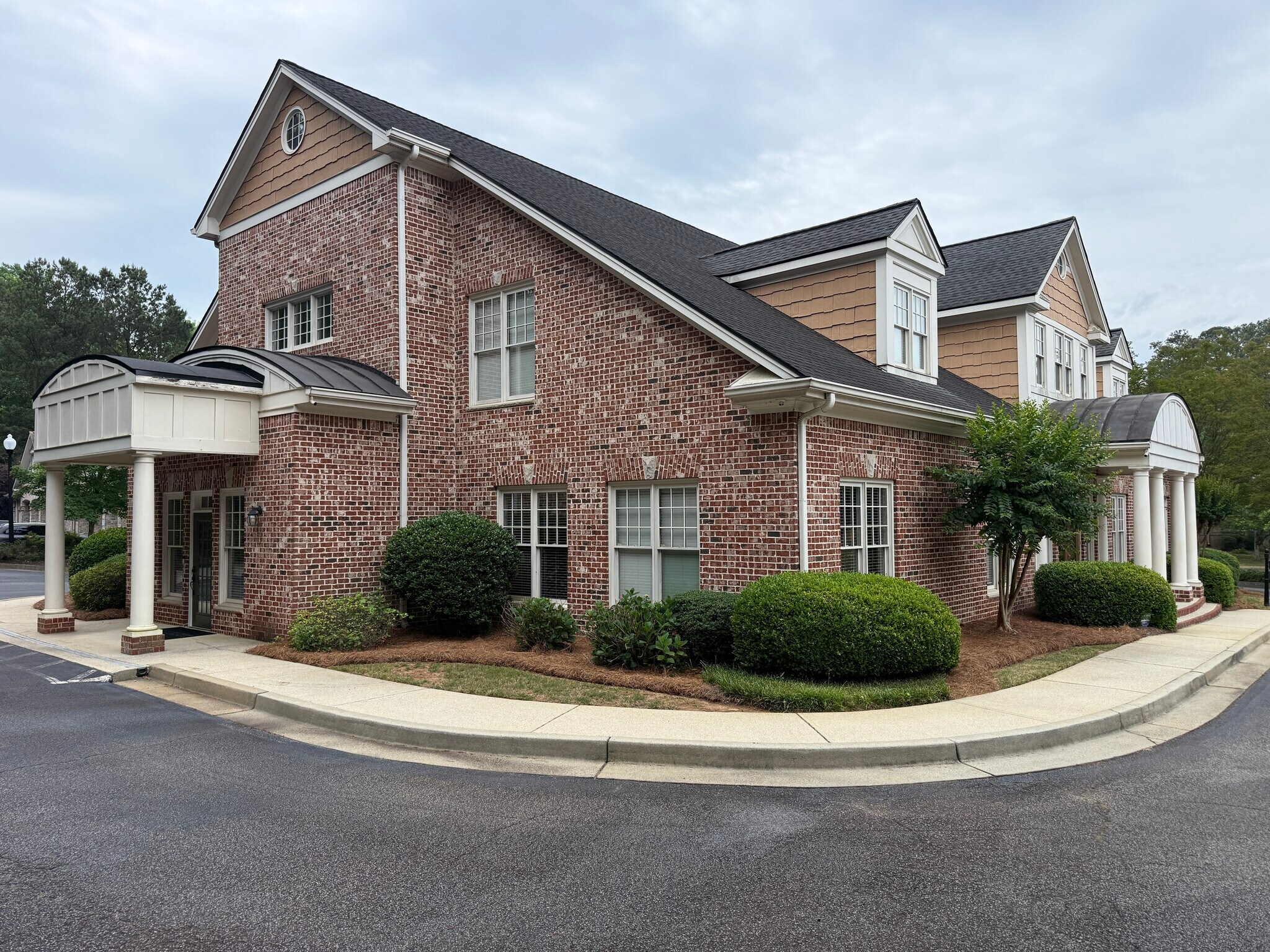 291 Heritage Walk, Woodstock, GA à vendre Photo de l’immeuble– Image 1 sur 22