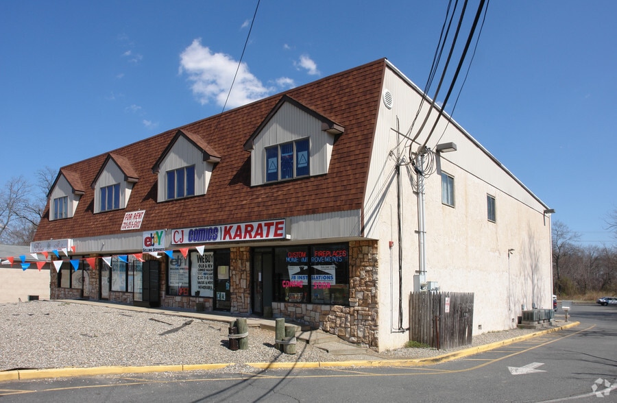 22 Old Matawan & Rt 18 Rd, Old Bridge, NJ à louer - Photo principale – Image 1 sur 7
