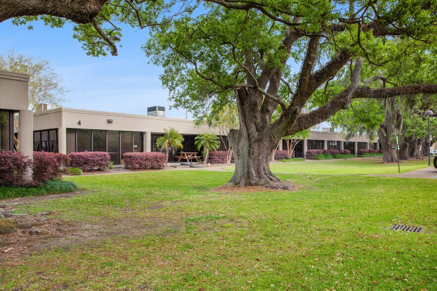 201 Evans Rd, New Orleans, LA à louer - Photo de l’immeuble – Image 3 sur 10