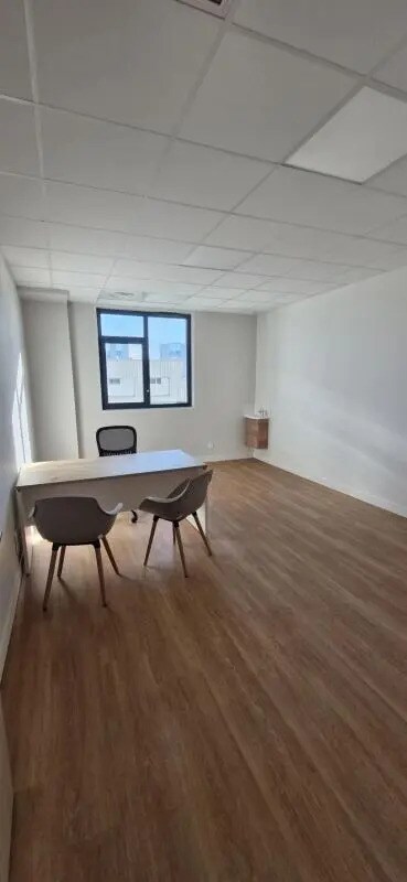 Bureau dans Bruges à louer Photo de l’immeuble– Image 1 sur 4