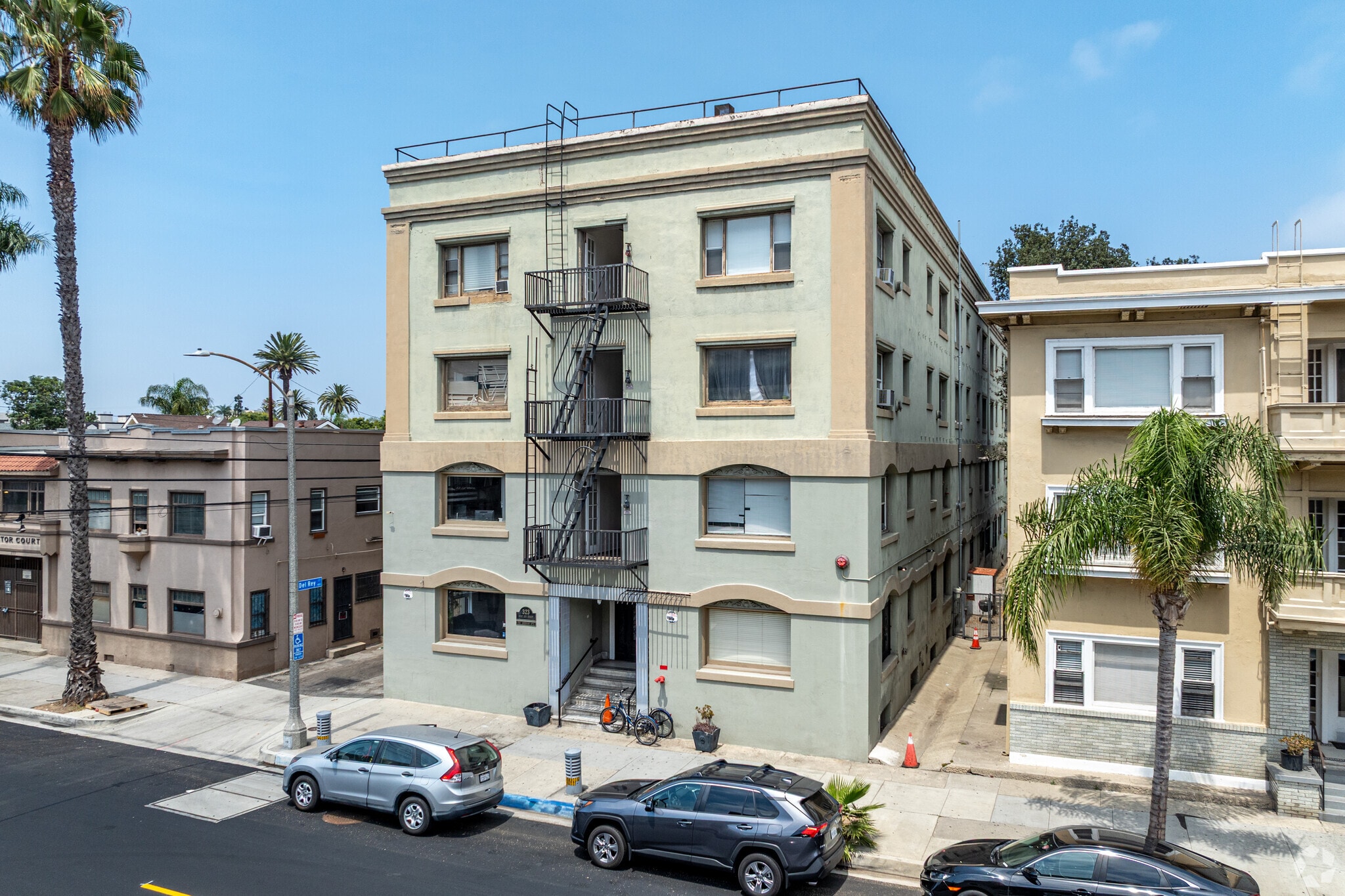 323 W 4th St, Long Beach, CA à vendre Photo principale– Image 1 sur 6