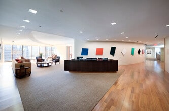 211 Main St, San Francisco, CA à louer Photo intérieure– Image 2 sur 13