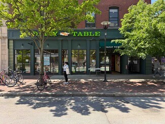Plus de détails pour 684 Massachusetts Ave, Cambridge, MA - Bureau/Local commercial à louer