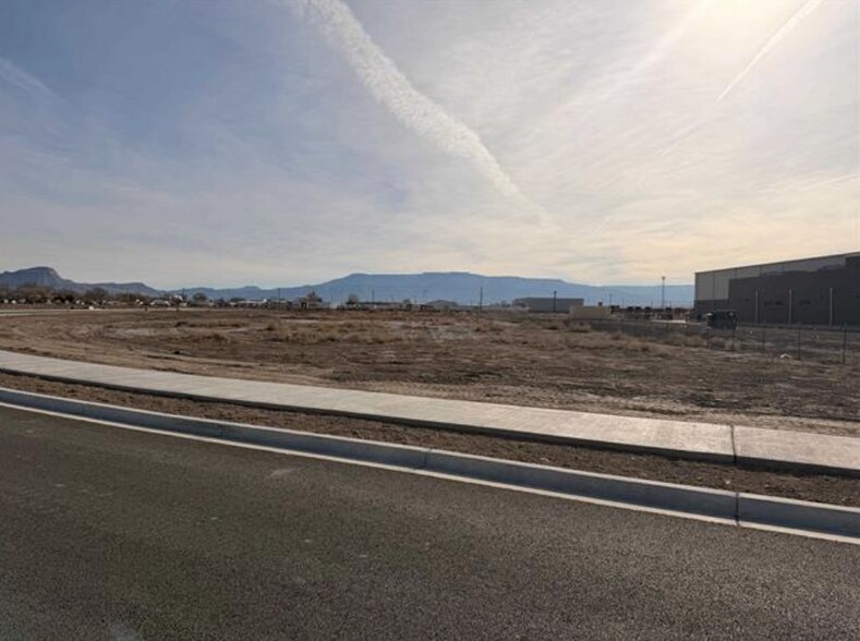 2815 Grand Avenue, Grand Junction, CO à vendre - Photo de l’immeuble – Image 2 sur 5