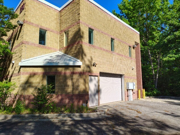 250 Dominion Dr, Morrisville, NC à louer - Photo de l’immeuble – Image 3 sur 7