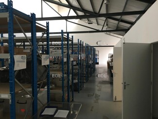 Plus de détails pour Industriel/Logistique à louer