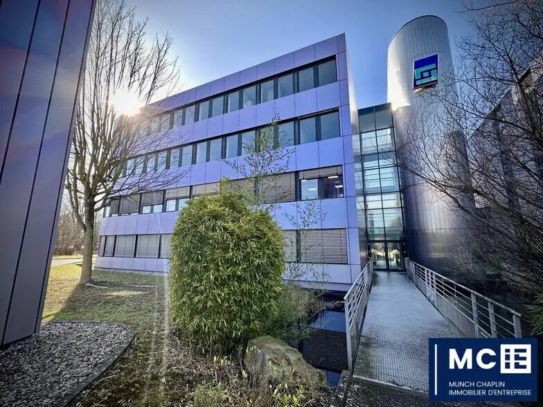 Bureau dans Mundolsheim à louer - Photo de l’immeuble – Image 1 sur 7