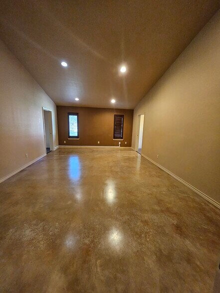 3331 Ranch Road 12, San Marcos, TX à louer - Photo intérieure – Image 3 sur 27