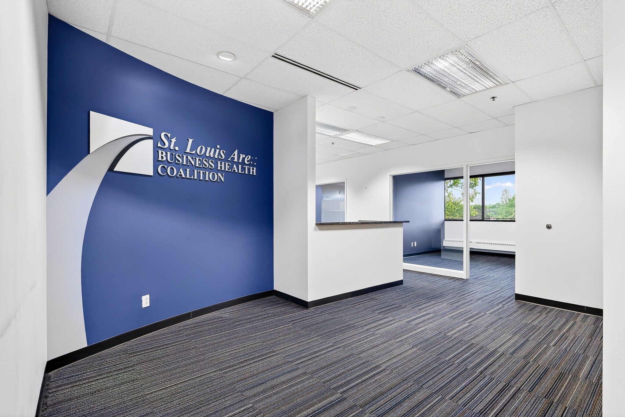 8888 Ladue Rd, Ladue, MO à louer Photo intérieure– Image 1 sur 10