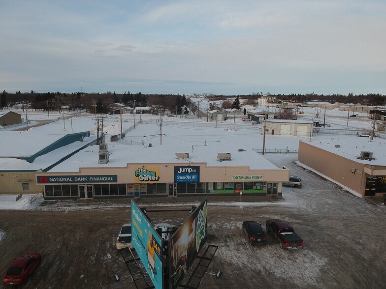 87 Broadway St W, Yorkton, SK à vendre - Photo de l’immeuble – Image 2 sur 4