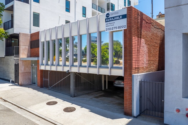 Plus de détails pour 10340 Santa Monica Blvd, Los Angeles, CA - Bureau à louer