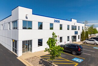 Plus de détails pour 2600 Beverly Dr, Aurora, IL - Local d’activités à vendre