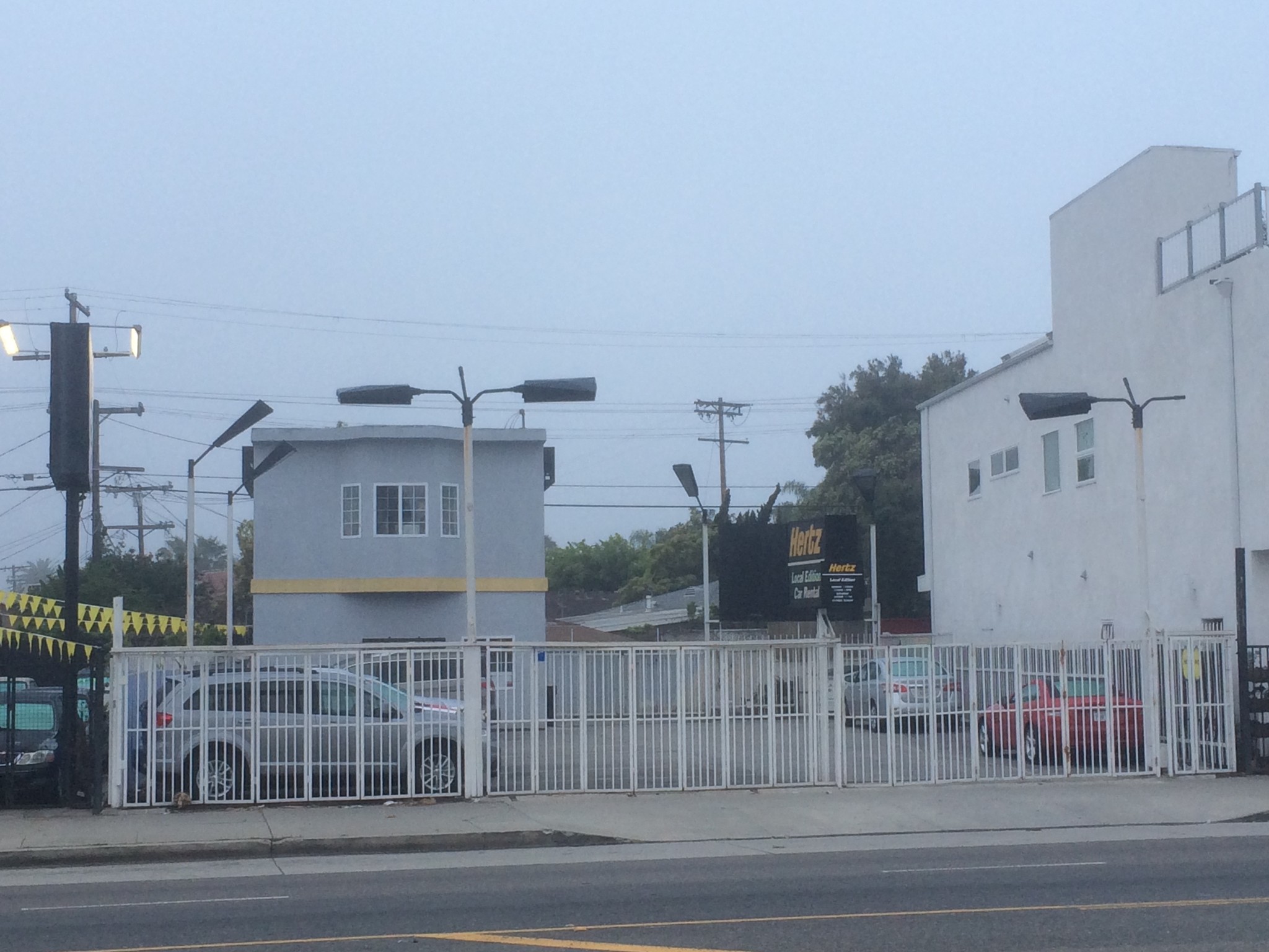 2519 Lincoln Blvd, Venice, CA à louer Photo de l’immeuble– Image 1 sur 2
