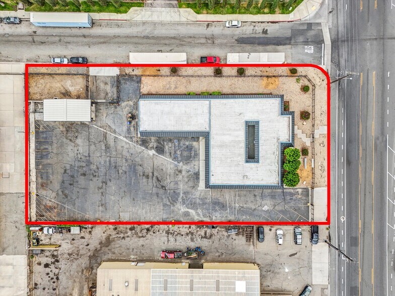 15384 Arrow Blvd, Fontana, CA à louer - Photo de l’immeuble – Image 3 sur 35