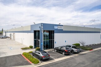 Plus de détails pour 1521 W Pomona Rd, Corona, CA - Industriel/Logistique à louer