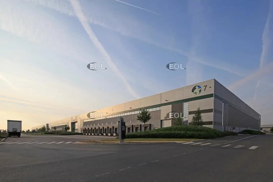 Industriel/Logistique dans Moissy-Cramayel à louer - Photo de l’immeuble – Image 1 sur 6