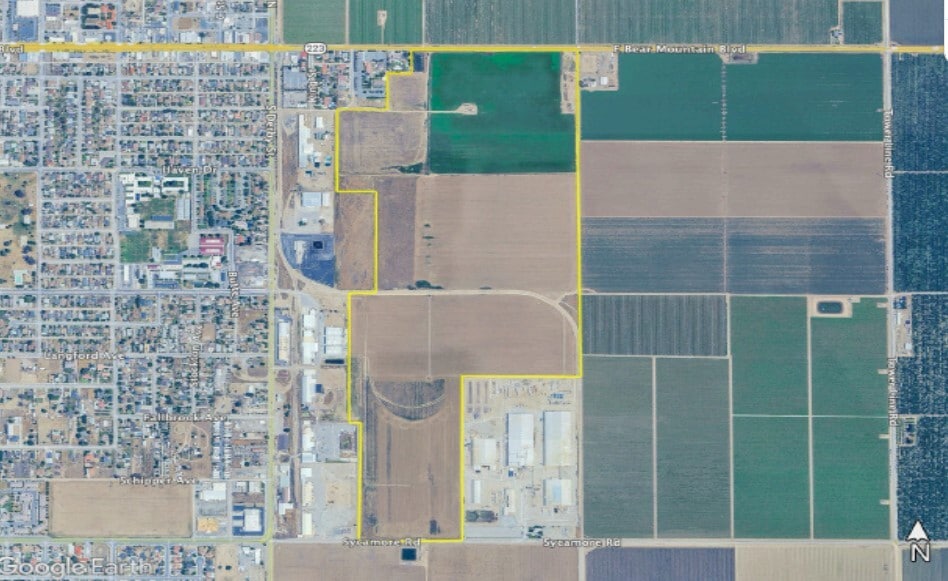 Bear Mountain Blvd, Arvin, CA à vendre Aérien– Image 1 sur 8